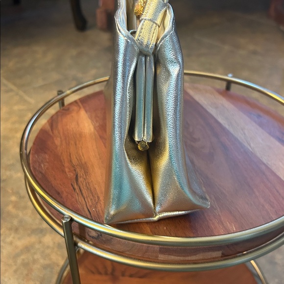 Lewisette Evening Vintage Gold Clutch with gold clasp, 8” x 5 1/2”, EUC - Picture 6 of 9